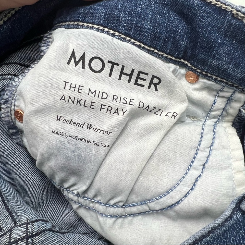 Mother The Mid Rise Dazzler Ankle Fray Jeans in Weekend Warrior Size 24 - Picture 12 of 16